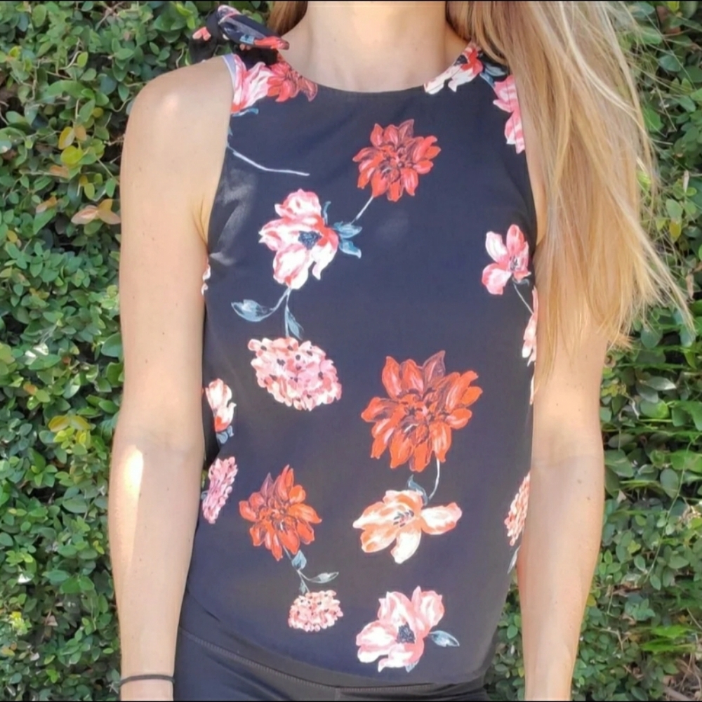 14th & Union floral tank